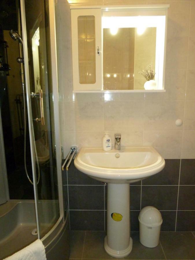 Nice Apartment & Room In Cavtat Dış mekan fotoğraf